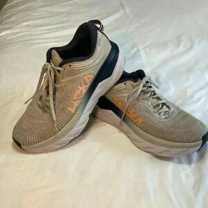 Hoka Bondi 7 Tennis Shoe Gray, Blue & Peach/Orange in Woman’s Size 9.